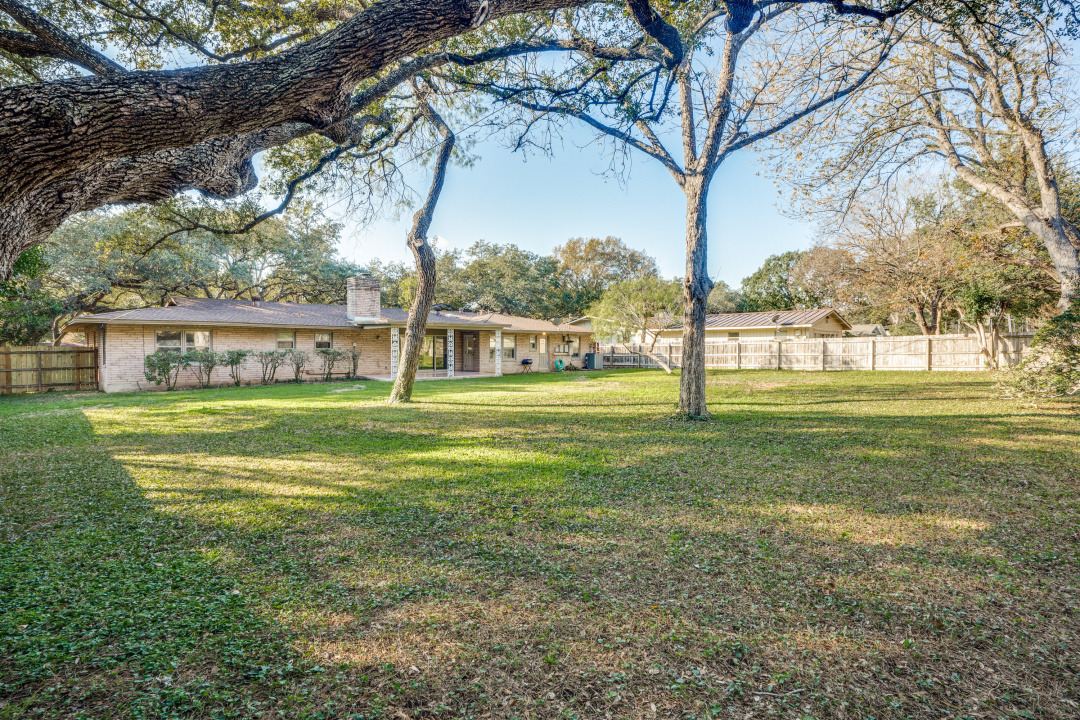 519 Country Lane, San Antonio, Texas 78209